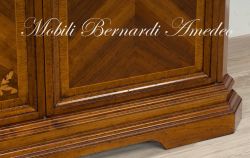 Credenza classica in legno con ante intarsiate produzione artigianale made in Italy